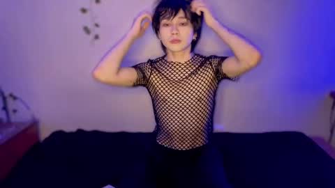 Snapshot of rennuts chatting on 12.08.24 rennuts online show from 12.08.24