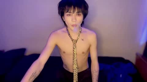 Snapshot of rennuts chatting on 12.12.24 rennuts online show from 12.12.24