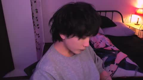 Snapshot of rennuts chatting on 10.09.25 rennuts online show from 10.09.25