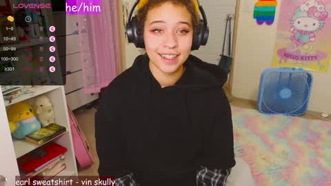 Snapshot of renpuppy chatting on 01.21.25 REN online show from 01.21.25