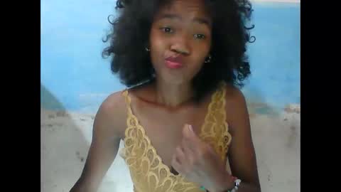 Snapshot of reyhanrise chatting on 11.11.25 ReyhanRise online show from 11.11.25