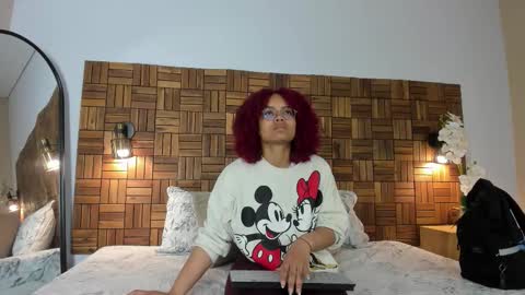 Sara online show from 10.21.25