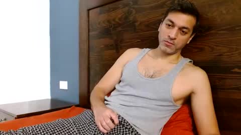 Snapshot of riomorado chatting on 12.29.24 Rio Morado online show from 12.29.24