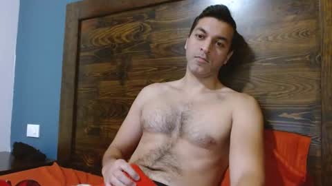 Snapshot of riomorado chatting on 01.04.25 Rio Morado online show from 01.04.25