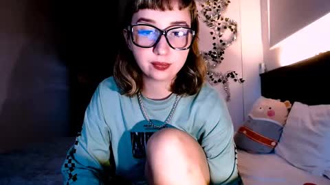 Snapshot of riri_rich chatting on 12.29.24 Rita online show from 12.29.24