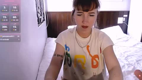 Snapshot of riri_rich chatting on 02.24.25 Rita online show from 02.24.25