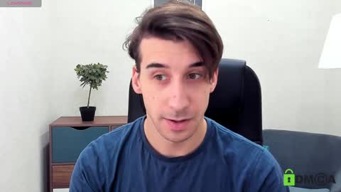 Snapshot of rishu_ chatting on 01.18.25 VAnitas online show from 01.18.25