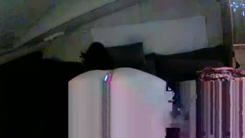 Rissacam5678 online show from 10.22.25
