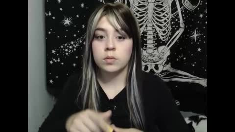 Snapshot of rivadeneira222 chatting on 09.25.25 PeachSalinger online show from 09.25.25