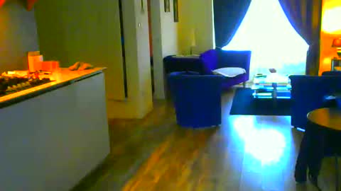 Snapshot of rober10000 chatting on 11.03.25 rober10000 online show from 11.03.25