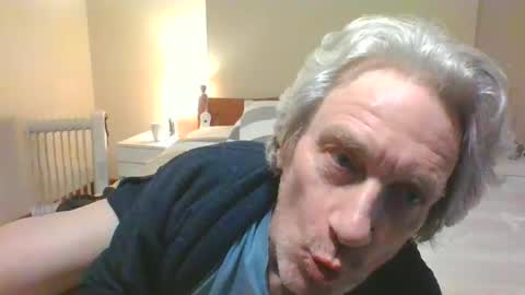 Snapshot of roberthorny69xxx chatting on 03.06.25 Robert online show from 03.06.25