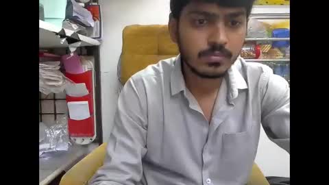 Snapshot of robertsalia220 chatting on 10.14.25 Robertsalia online show from 10.14.25