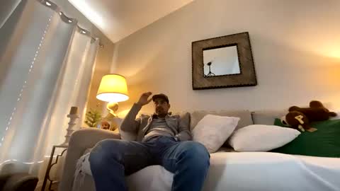 Snapshot of roblatino12 chatting on 12.30.24 roblatino12 online show from 12.30.24