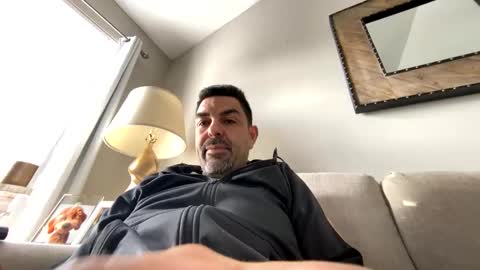 Snapshot of roblatino12 chatting on 02.18.25 roblatino12 online show from 02.18.25