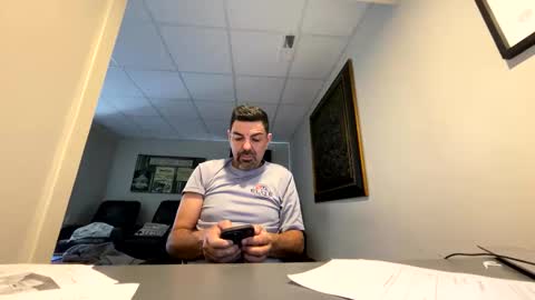 Snapshot of roblatino12 chatting on 02.26.25 roblatino12 online show from 02.26.25