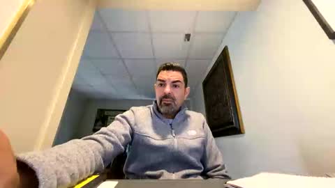 Snapshot of roblatino12 chatting on 11.04.25 roblatino12 online show from 11.04.25