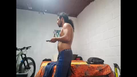 Snapshot of rockylittle10 chatting on 09.28.25 rockylittle10 online show from 09.28.25