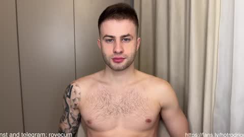 Snapshot of rodrigoveira chatting on 12.05.24 Rodrigo online show from 12.05.24