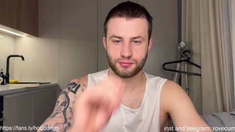 Snapshot of rodrigoveira chatting on 01.07.25 Rodrigo online show from 01.07.25