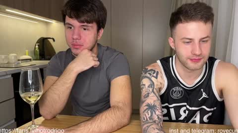 Snapshot of rodrigoveira chatting on 01.31.25 Rodrigo online show from 01.31.25