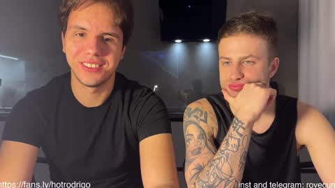 Snapshot of rodrigoveira chatting on 02.08.25 Rodrigo online show from 02.08.25