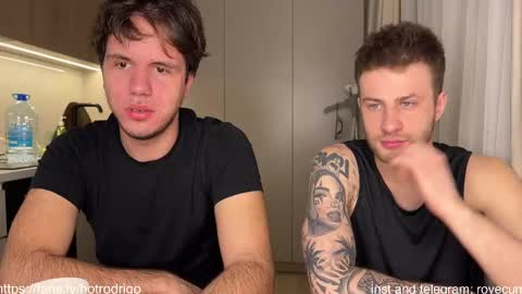 Snapshot of rodrigoveira chatting on 02.14.25 Rodrigo online show from 02.14.25