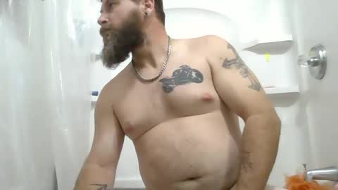 Snapshot of rodthemechanic chatting on 10.27.25 rodthemechanic online show from 10.27.25