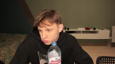 Snapshot of romeo_mercy chatting on 12.11.24 Romeo online show from 12.11.24