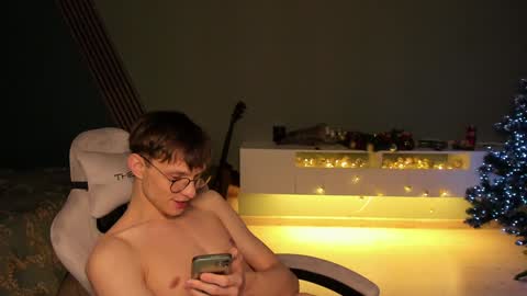 Snapshot of romeo_mercy chatting on 12.29.24 Romeo online show from 12.29.24