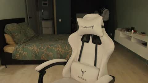 Snapshot of romeo_mercy chatting on 02.24.25 Romeo online show from 02.24.25