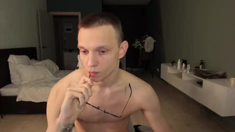 Snapshot of romeo_mercy chatting on 02.28.25 Romeo online show from 02.28.25