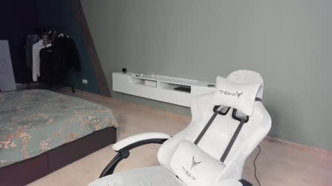 Snapshot of romeo_mercy chatting on 03.11.25 Romeo online show from 03.11.25