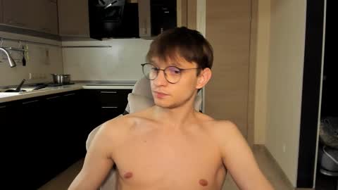 Snapshot of romeo_mercy chatting on 10.03.25 Romeo online show from 10.03.25