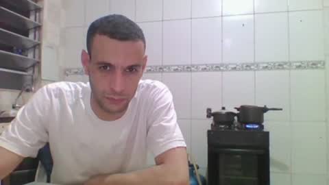 Snapshot of ronnispoto chatting on 12.10.24 ronny online show from 12.10.24