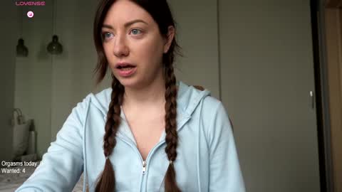 Snapshot of ronny_ponny chatting on 02.01.25 RonnyPonny online show from 02.01.25