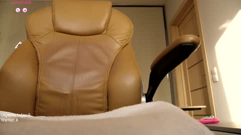 Snapshot of ronny_ponny chatting on 03.08.25 RonnyPonny online show from 03.08.25