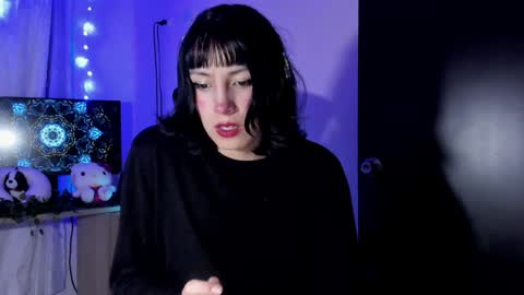 Snapshot of room312_ chatting on 01.18.25 Twelve 3 Inst Twelve 312002 Twitter Room312 2002 online show from 01.18.25