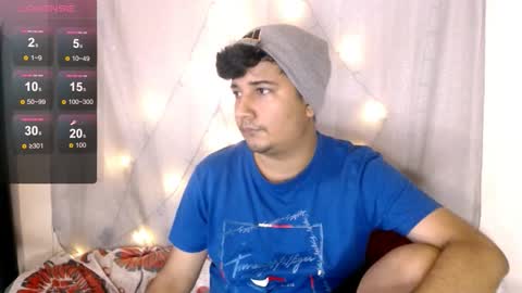 Snapshot of roomnextdoor99 chatting on 11.05.25 ken online show from 11.05.25