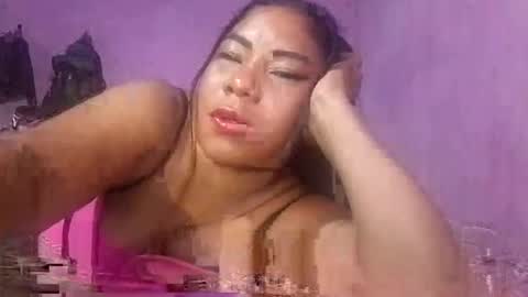 Snapshot of rosmerynava chatting on 01.10.25 rosmerynavarro online show from 01.10.25