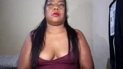 Snapshot of rosmerynava chatting on 09.21.25 rosmerynavarro online show from 09.21.25