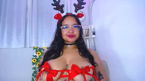 Snapshot of rous_25 chatting on 12.18.24 rous_25 online show from 12.18.24