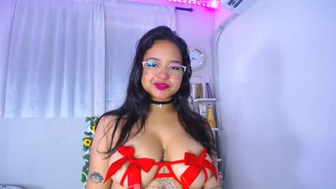 Snapshot of rous_25 chatting on 12.28.24 rous_25 online show from 12.28.24