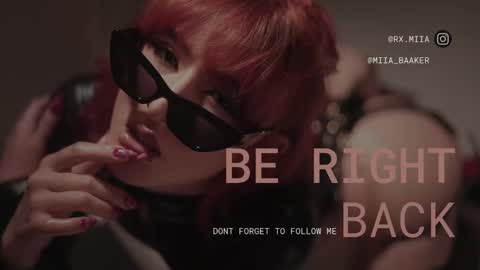 Snapshot of roxxxevelvet chatting on 02.14.25 Roxx IG online show from 02.14.25