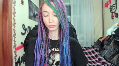 Snapshot of roxy_silver chatting on 12.05.24 Roxy online show from 12.05.24