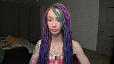 Snapshot of roxy_silver chatting on 12.06.24 Roxy online show from 12.06.24