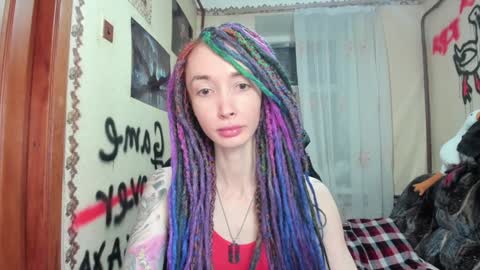 Snapshot of roxy_silver chatting on 12.09.24 Roxy online show from 12.09.24