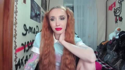 Snapshot of roxy_silver chatting on 02.24.25 Roxy online show from 02.24.25