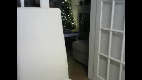 Snapshot of rsindie2 chatting on 01.01.25 rsindie2 online show from 01.01.25