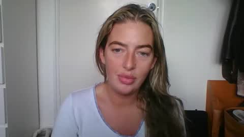 Snapshot of rubyredxxxoxxx chatting on 10.06.25 rubyredxxxoxxx online show from 10.06.25