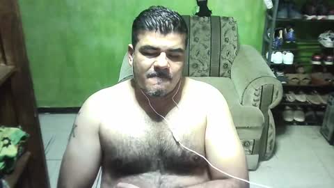 Snapshot of rudykruzpe chatting on 12.21.24 kruzpe online show from 12.21.24